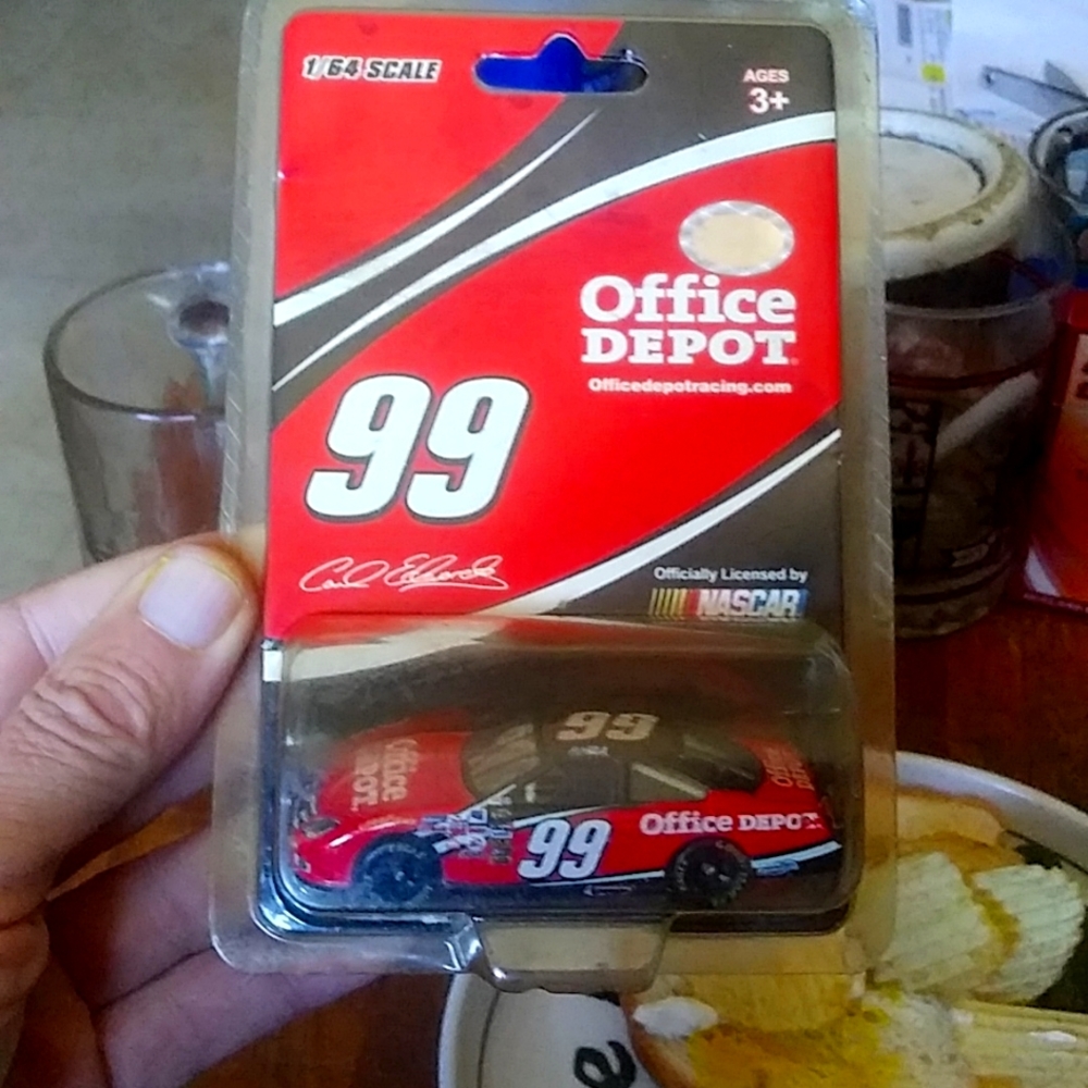 NASCAR!! Carl edwards!! Office Depot!! #99 car.